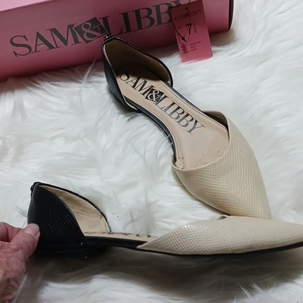Sam& Libby 7.5 fawn/black flats